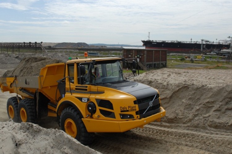 Daly's new Volvo A25F articulated hauler