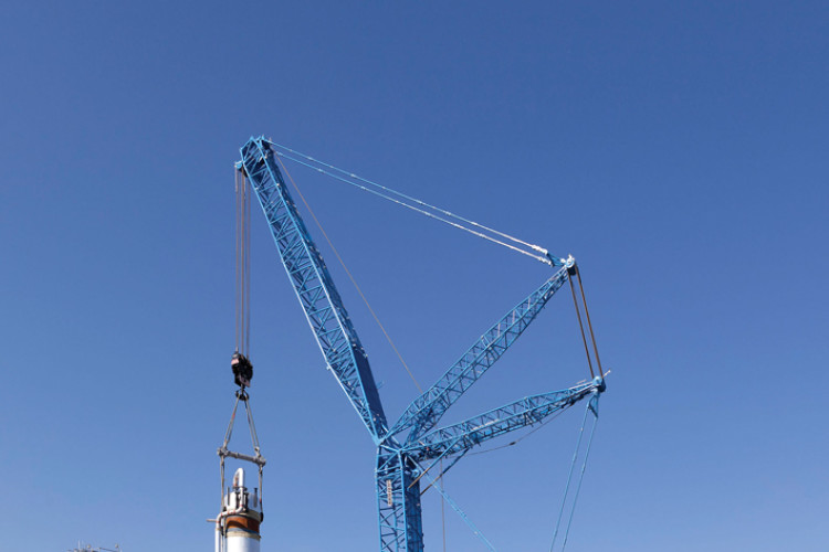 The Liebherr LR 11000 makes its first lift in Romania