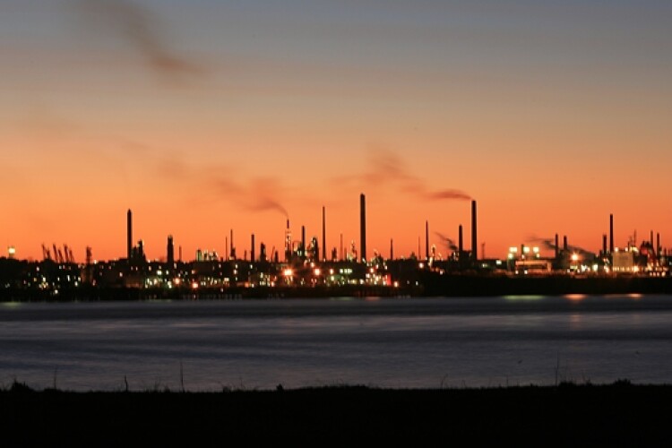 Breaking News Workers on the Fawley oil refinery in Hampshire are among those that maintain voted for strike action