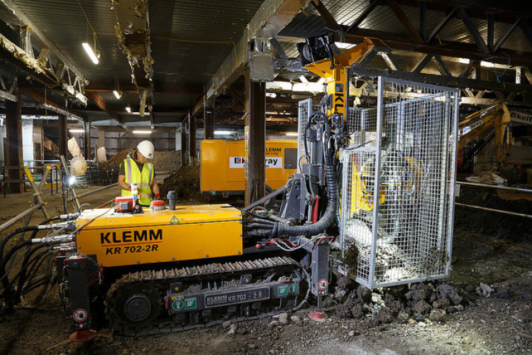 Keltbray&rsquo;s new Klemm 702-2R drill rig at work