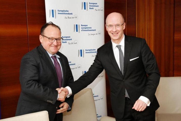 EIB's Ambroise Fayolle with Fraport's Dr Matthias Zieschang