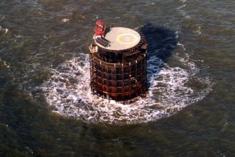 The men were refurbishing Nab Tower in the Solent