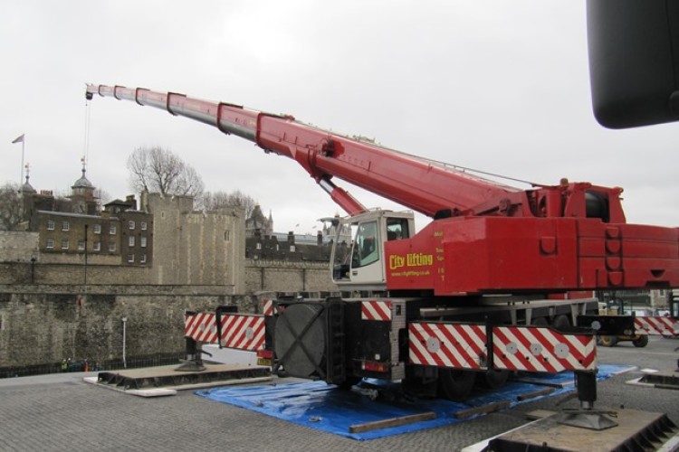 An all terrain Tadano ATF 220G-5 crane working at the Tower of London