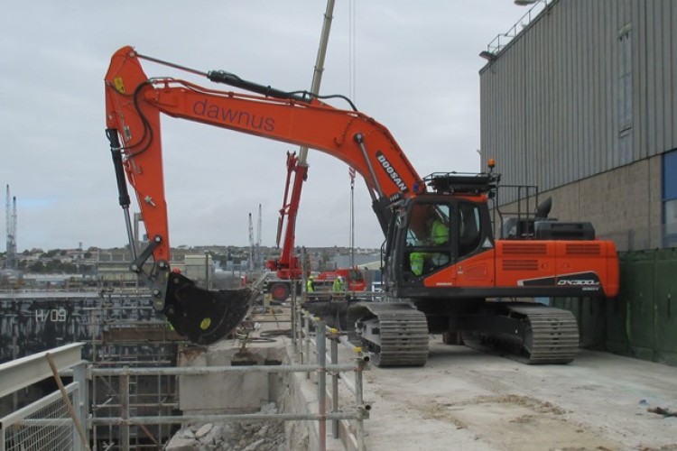 A new 30-tonne Doosan DX300LC-5 at work in Plymouth