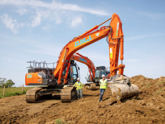 Cab comfort is a big hit with the UK's first Zaxis-7 operators