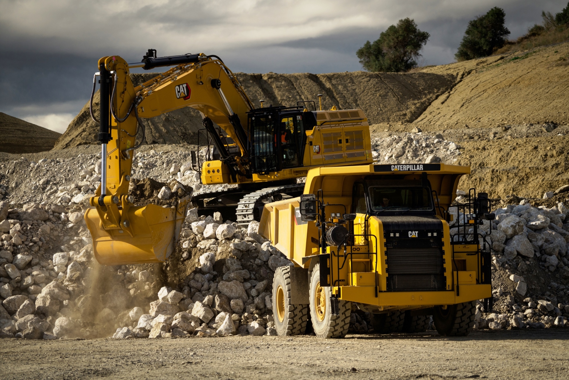 Cat adds more tech to Next Gen large excavators