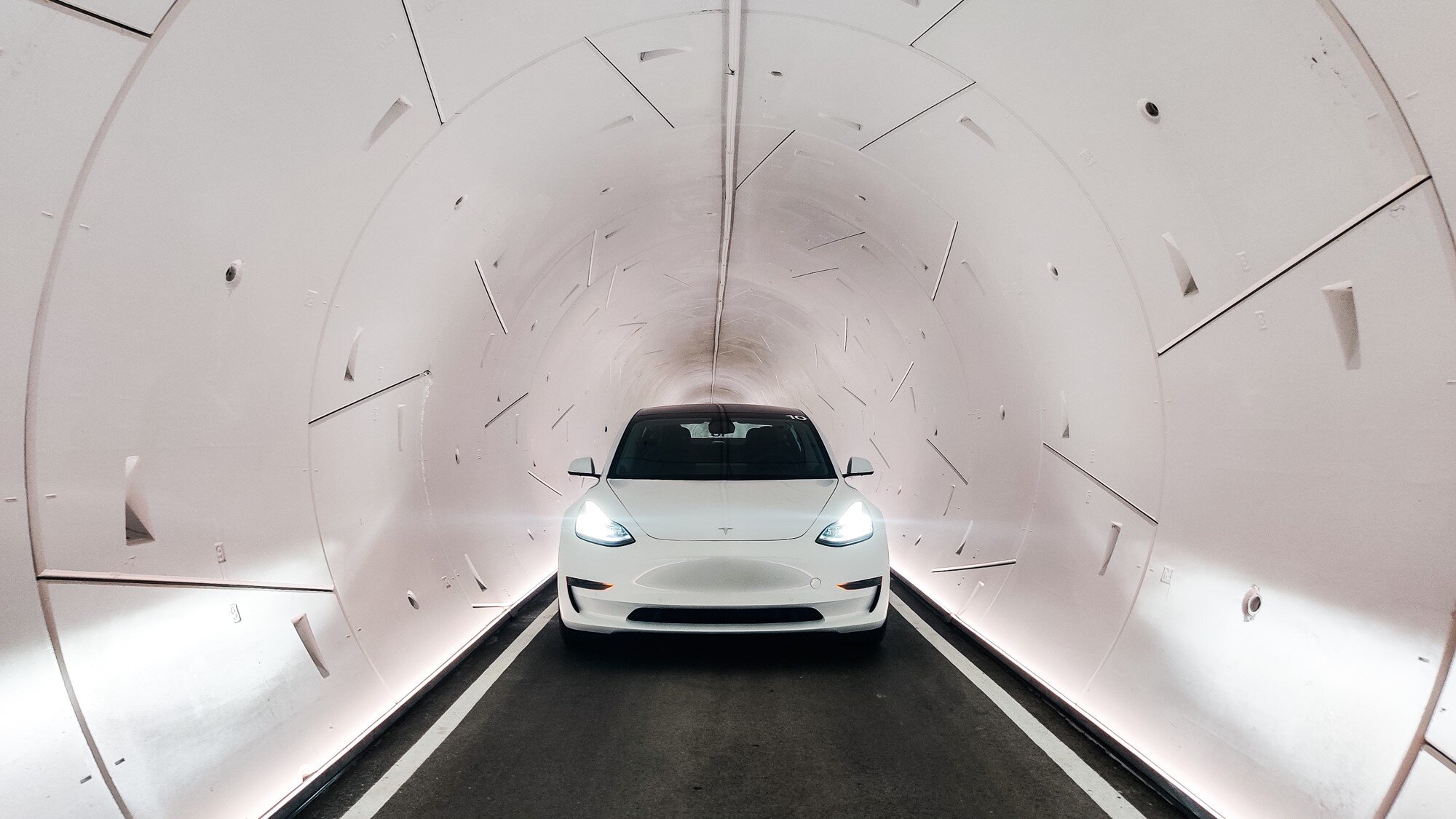 Las Vegas mendukung rencana untuk ‘Teslas di terowongan’