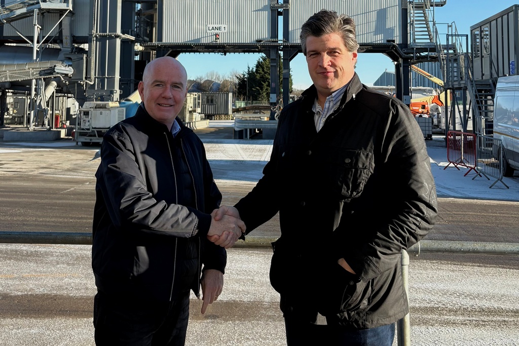 Fox recruits Tarmac commercial director