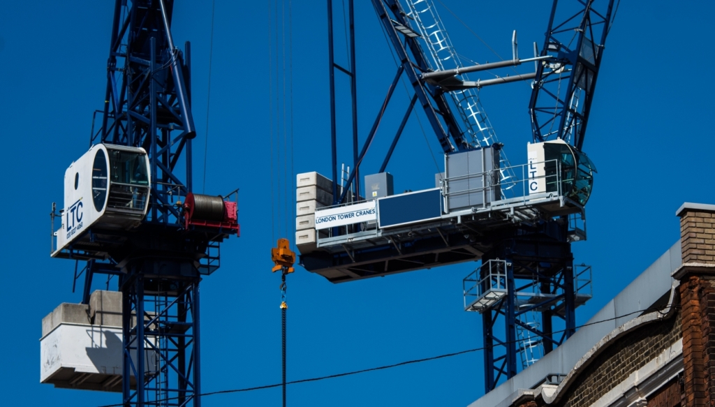 JRL reviews operations after losses widen