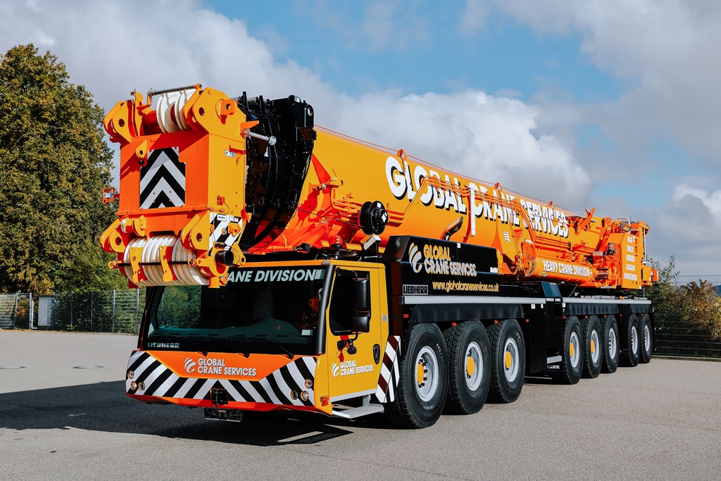 Global Crane adds fourth 700-tonner