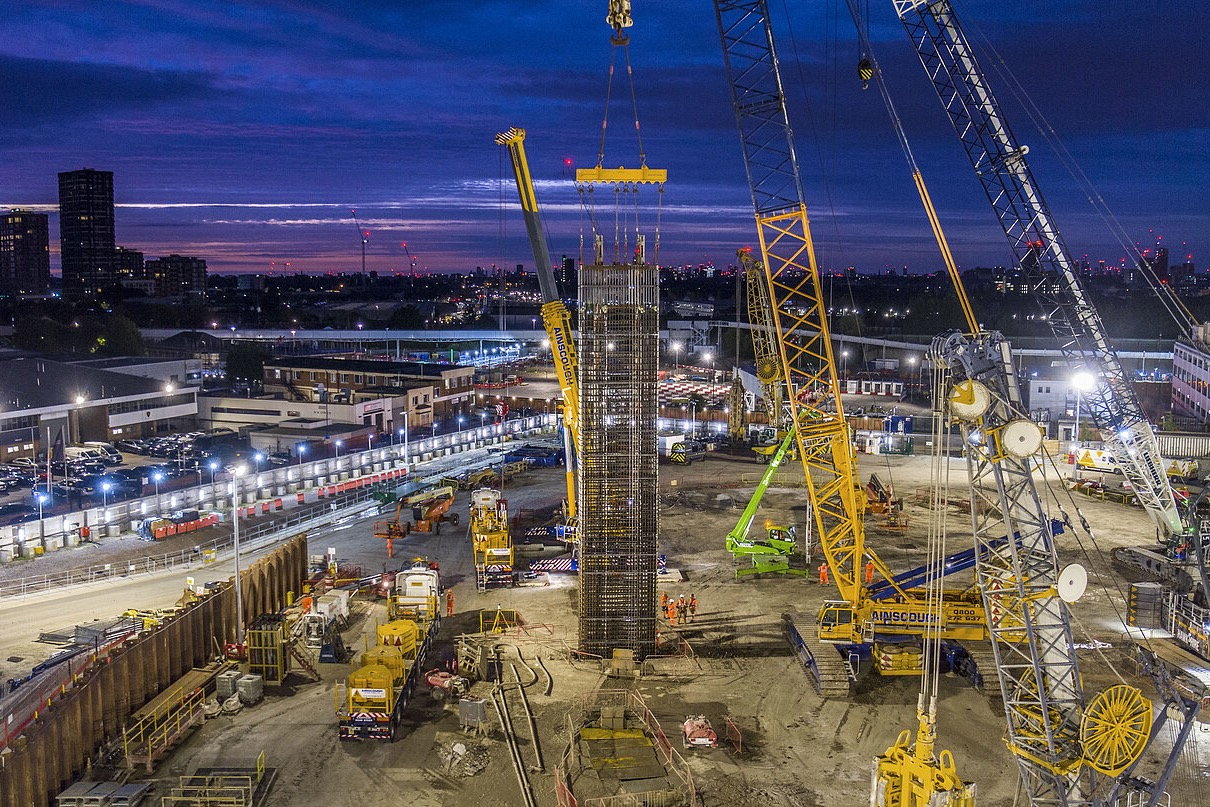 Strabag offers £58.8m for Van Elle