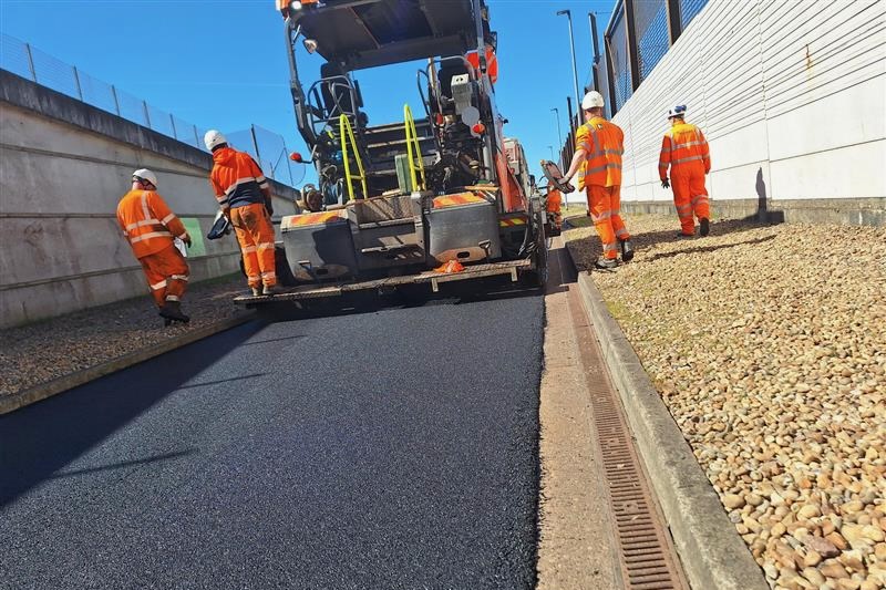 Heidelberg lays sustainable asphalt at Eurotunnel