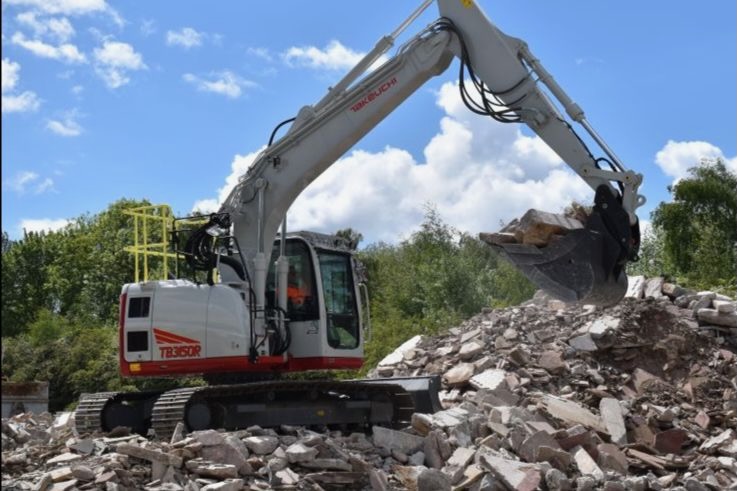 Takeuchi launches 15t excavators