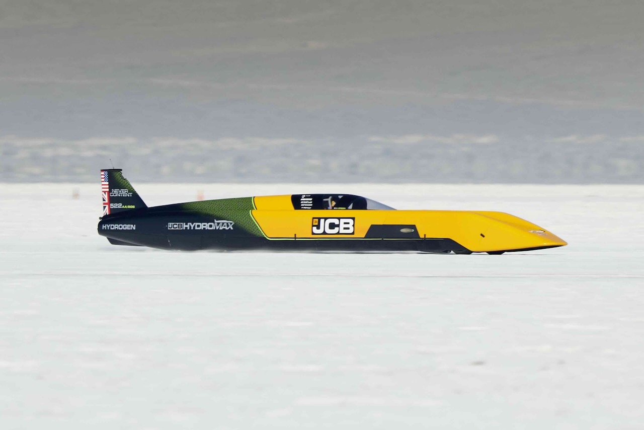 JCB hits 368mph at Bonneville