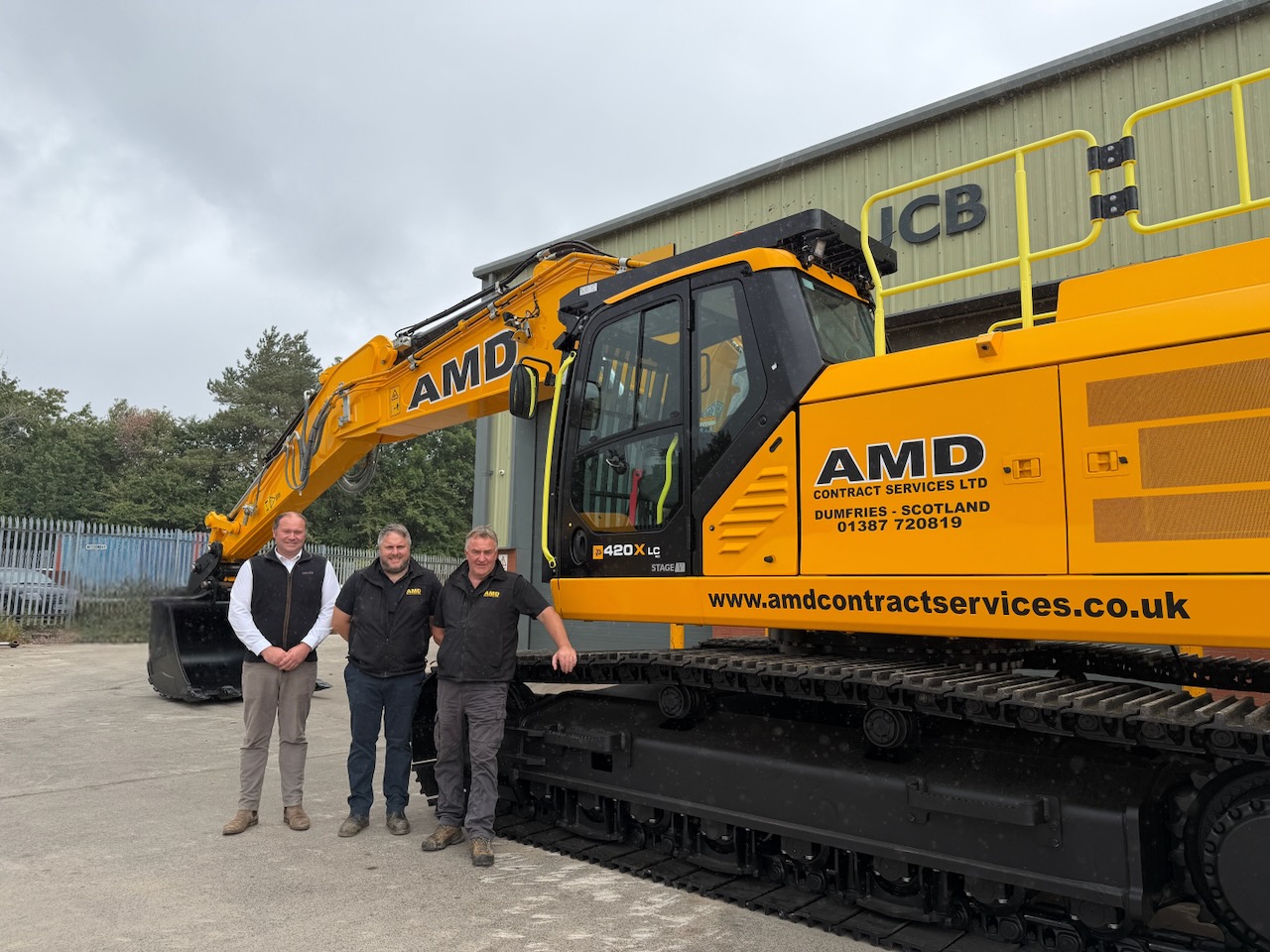JCB first for AMD