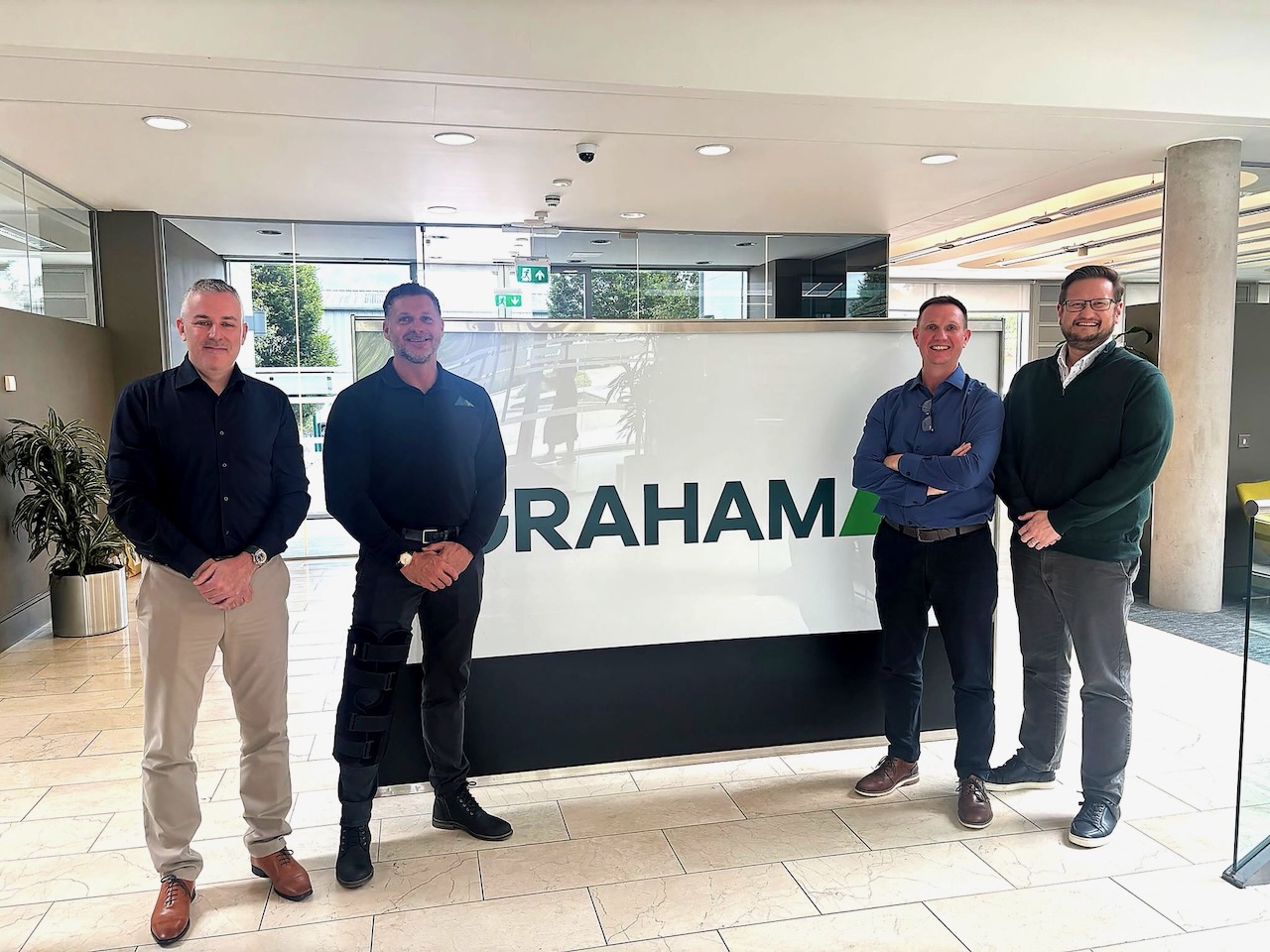 Graham signs up with MukAway