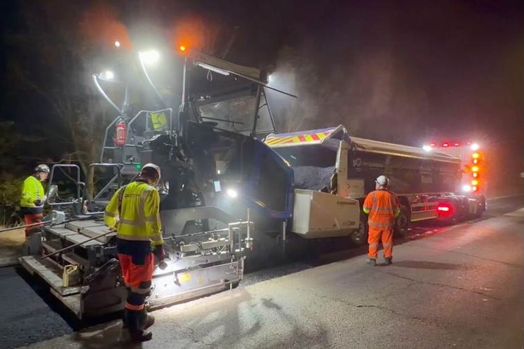 Eurovia trials electric paver