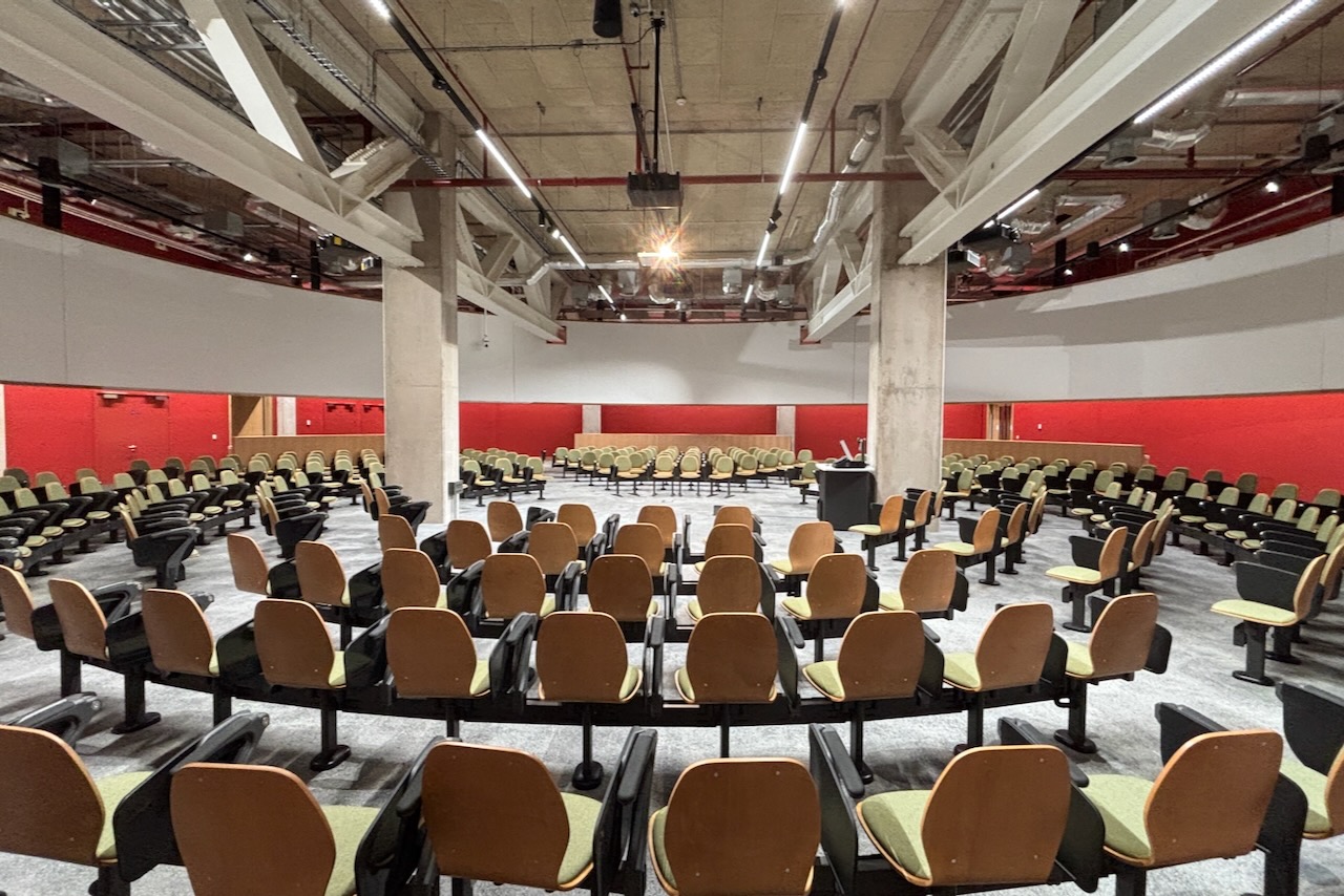 Sir Robert McAlpine completes Bristol Uni building