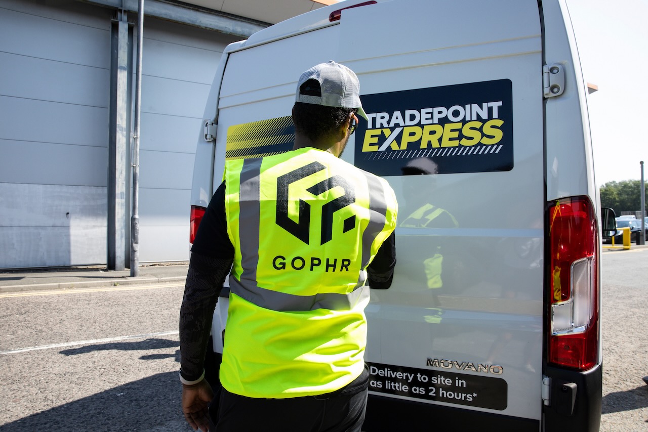 B&Q to offer Deliveroo, Gophr deliveries
