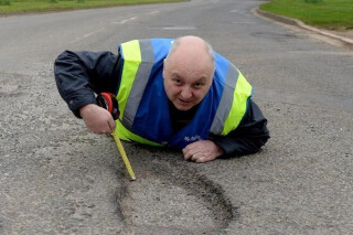 Campaigner Mark Morrell, aka Mr Pothole, says he is launching a website to help ordinary people complain