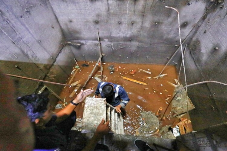 The eight workers died after falling seven storeys (Express Photo/Nirmal Harindran)
