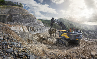 The 50-tonne crawler excavators, EC530E and EC550E, from Volvo CE are said by the manufacturer to deliver digging and lifting forces normally found in 60-tonne machines The 50-tonne crawler excavators, EC530E and EC550E, from Volvo CE are said by the manufacturer to deliver digging and lifting forces normally found in 60-tonne machines