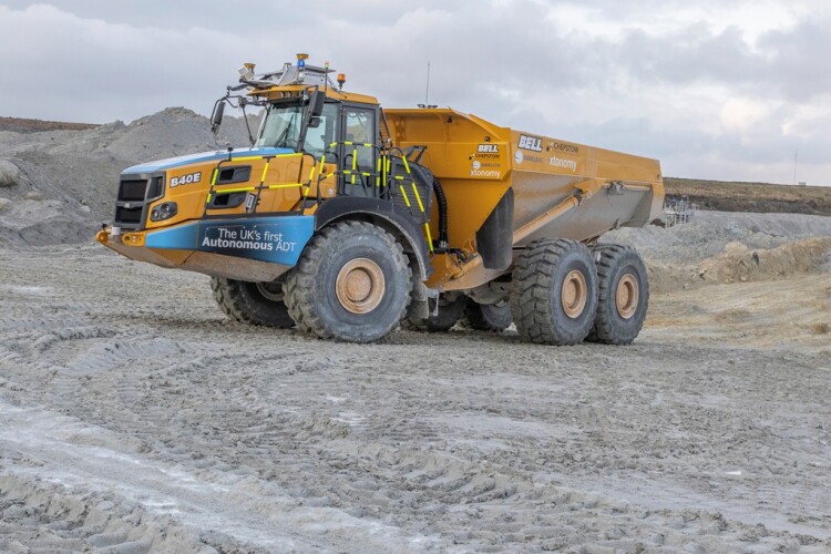 The drive-by-wire B40E in Cornwood quarry