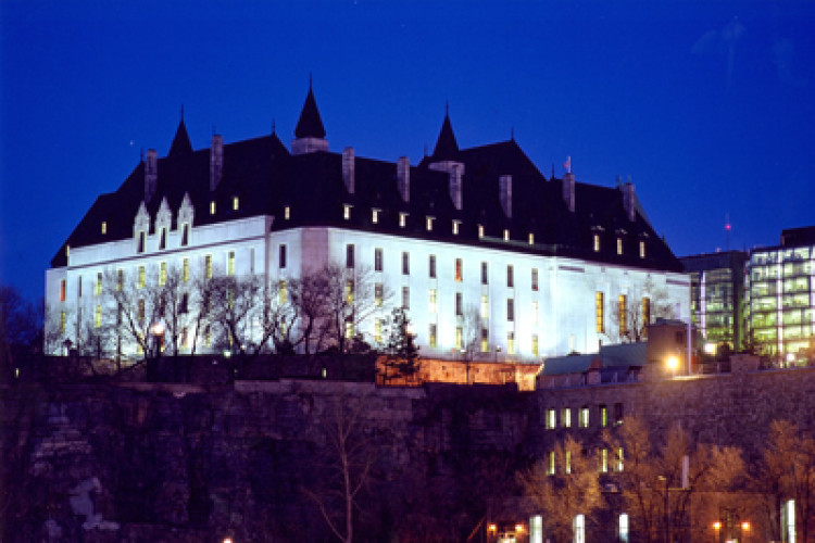 Canada s supreme court to get 1bn refurb