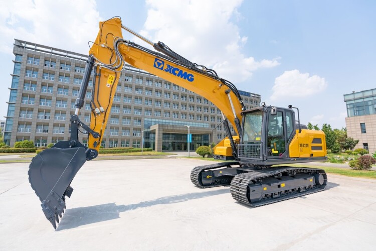 XCMG's model XE220E excavator