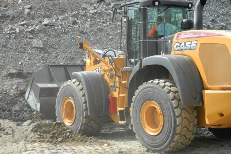 Case 1021F wheeled loader 