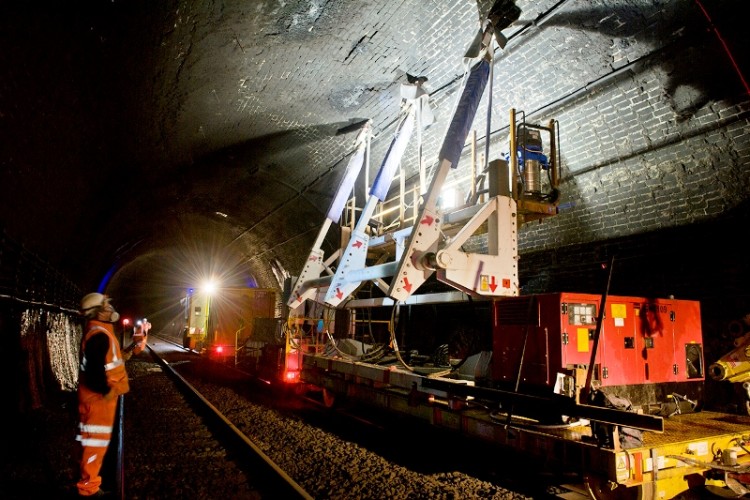 Electrification of the Severn Tunnel 