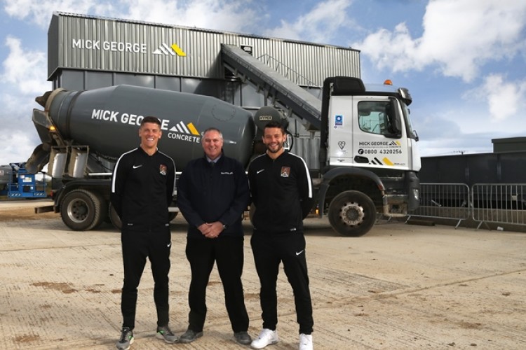 Mick George sponsors Northampton Town Football Club so got a couple of the players along to visit the new facility