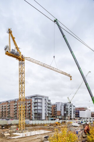 Potain tower crane, on hire from Radius, goes up on site. Photo from @bandkphoto
