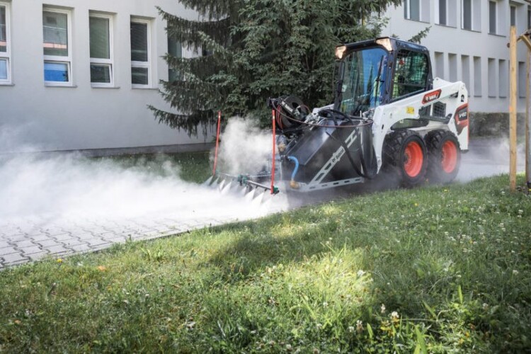 The Bobcat pressure washer