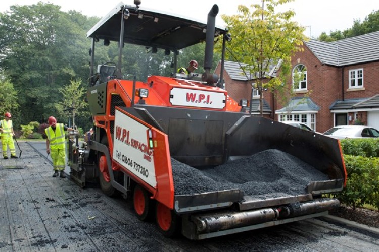 WPI's new Volvo P6870C paver