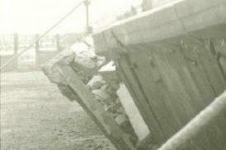 Loss of beach material caused failure of Brighton Road seawall in 1963
