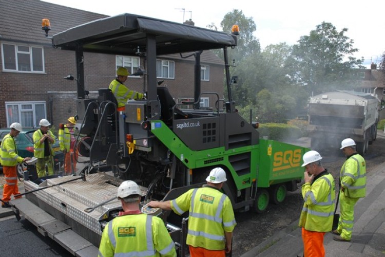 Volvo ABG6870 wheeled paver 