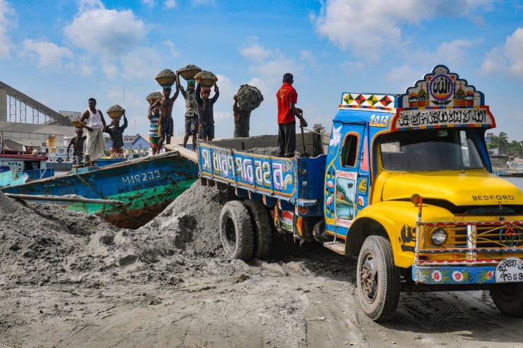 Sand mining in Bangladesh (photograph by Jim Best)