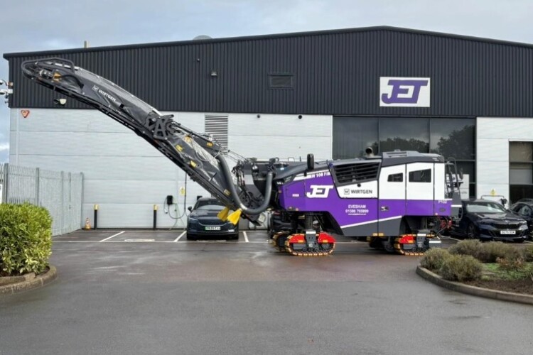 Jet has taken delivery of a new Wirtgen W100Fi road planer, with two further new Wirtgen machines joining the fleet in the coming months  