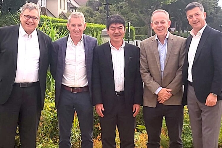 Shown left to right are Tito Baldan (Komatsu), Tim Shanahan (McHale), Tadashi Maeda (Komatsu), Michael McHale and Göksel Güner (Komatsu)