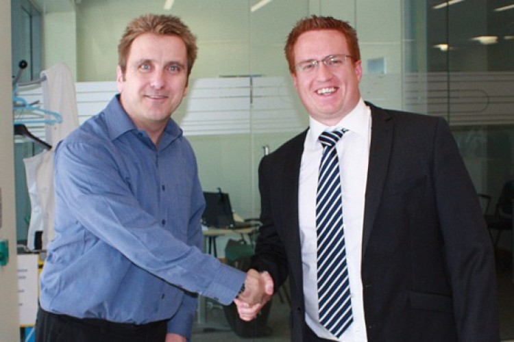 VolkerFitzpatrick supply chain manager John Skilton (left) and Hewden national account manager Jeff Mattick