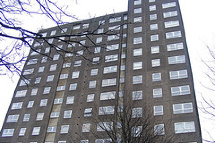 The Oakhill Court tower block is one of three to be refurbished and re-clad