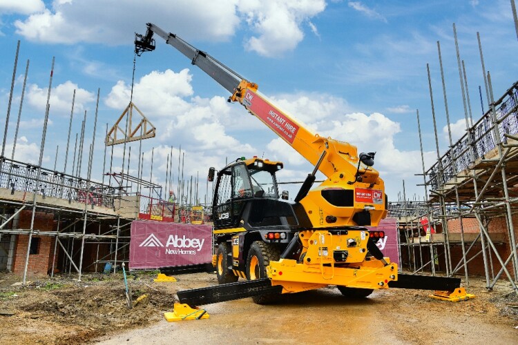 CW Plant has ordered 25 rotating telehandlers from Greenshields JCB