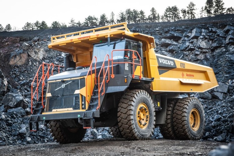 The 65-tonne capacity Volvo R70D 