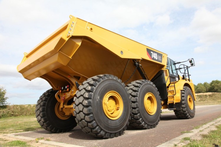 The Cat 740 GC