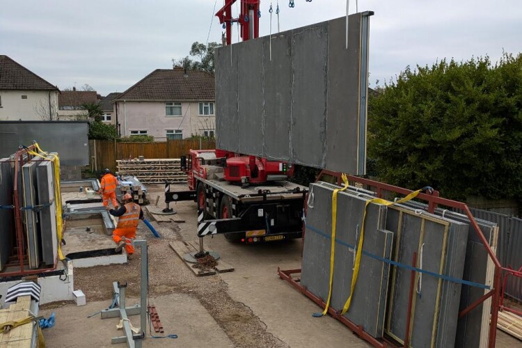 Wall panels arrive on site [Photo courtesy of Beard] 