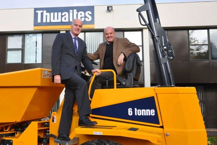 Thwaites sales director Ian Brown (left) with Ernest Doe sales director Graham Parker 