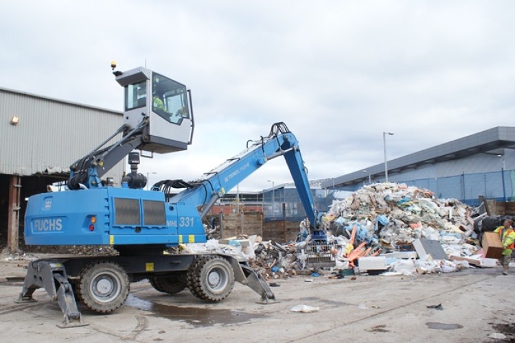 Terex-Fuchs MHL331D 