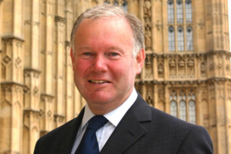 Former energy minister Charles Hendry will lead a team of civil servants for an 'independent' review of tidal lagoons