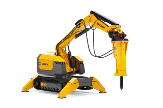 The standard Brokk 900  with breaker